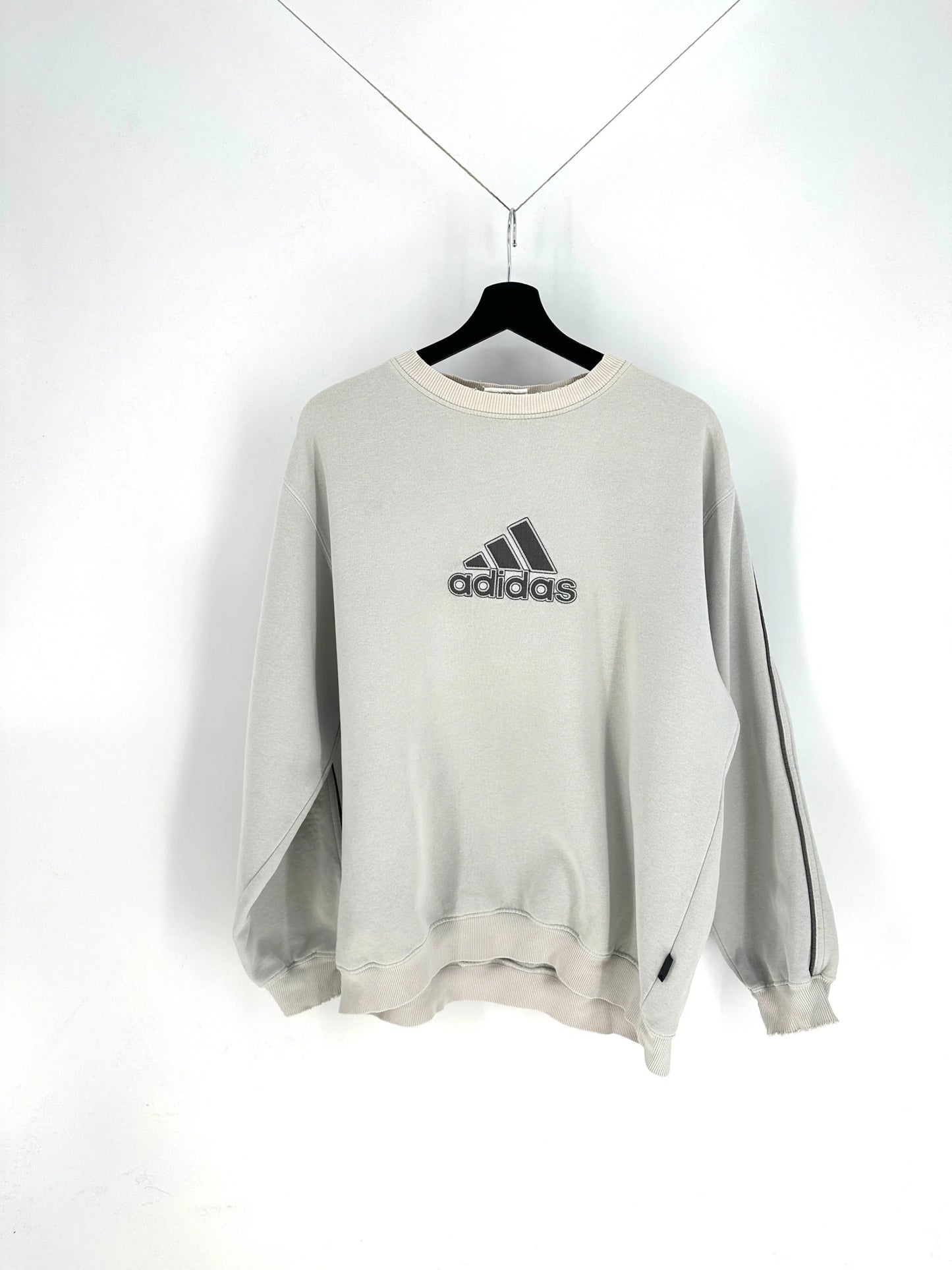 Vintage Adidas Sweatshirt - L